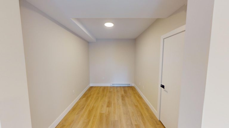 1027 South Park Street Apartment 14 01292024 171559