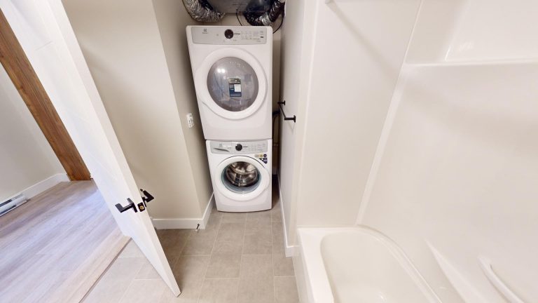 1027 South Park Street Apartment 14 01292024 171729