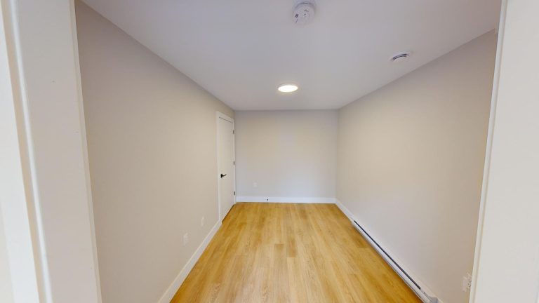 1027 South Park Street Apartment 16 01292024 172744