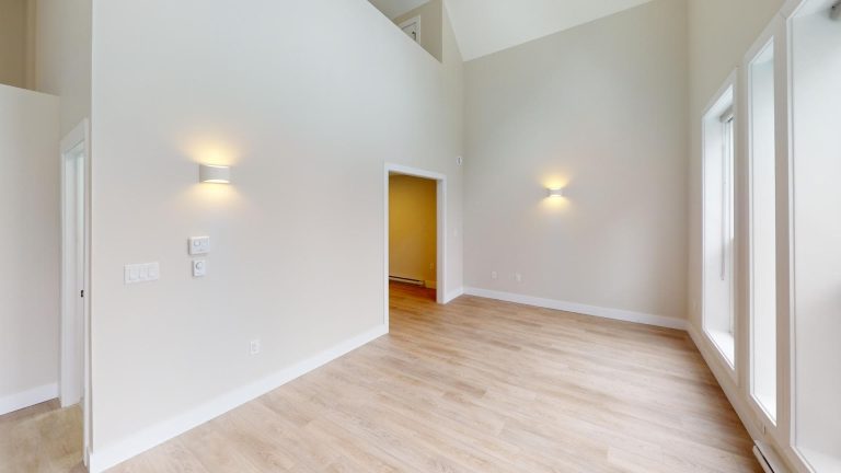 1027 South Park Street Apartment 16 Living Room