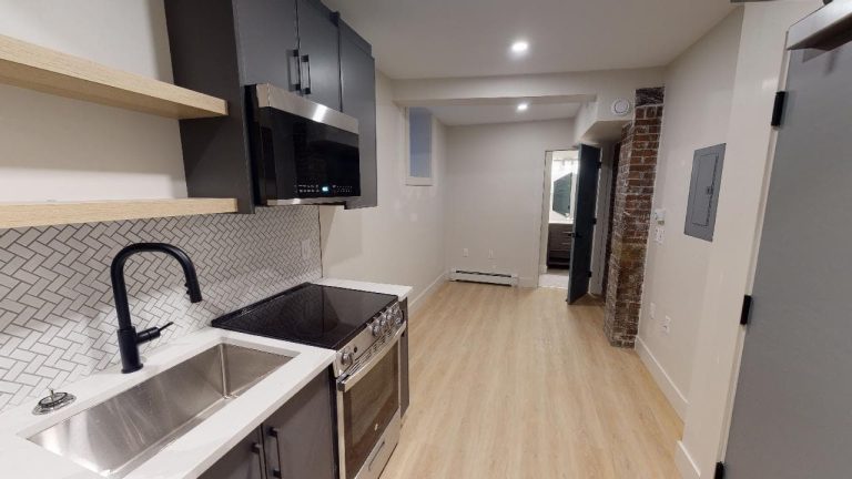 1029 South Park St 11 01202022 133223