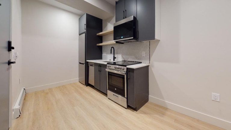 1029 South Park St 11 Kitchen