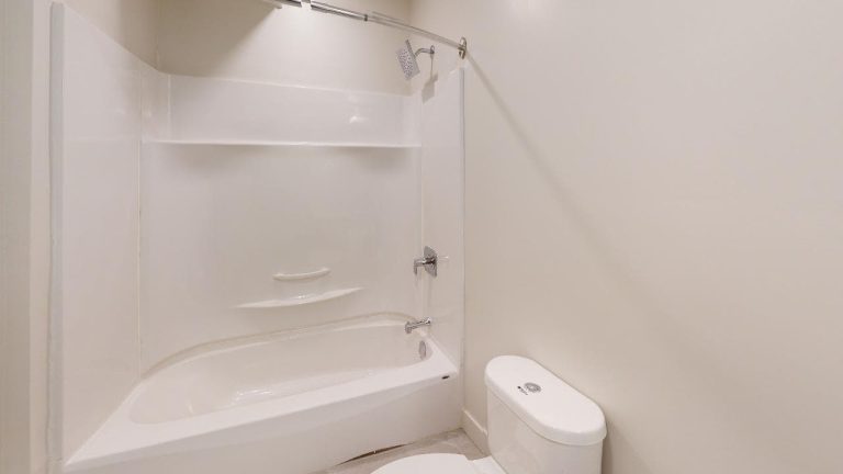 1029 South Park Street Apartment 1 Bathroom