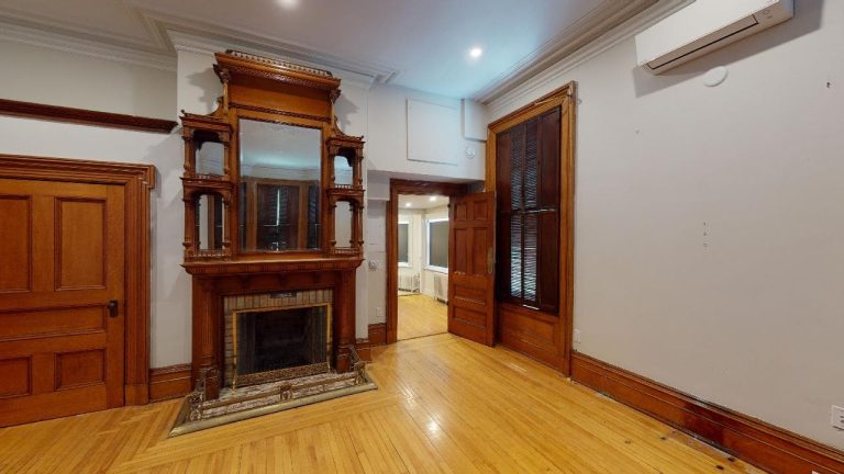 1029 South Park Street Apartment 4 05272022 100300