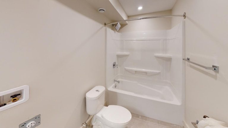 1029 South St Apt 6 Bathroom
