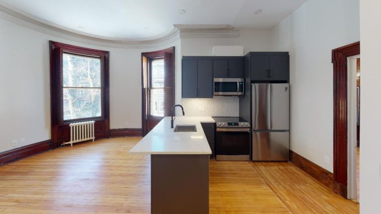1029 South St Apt 6 Kitchen(1)