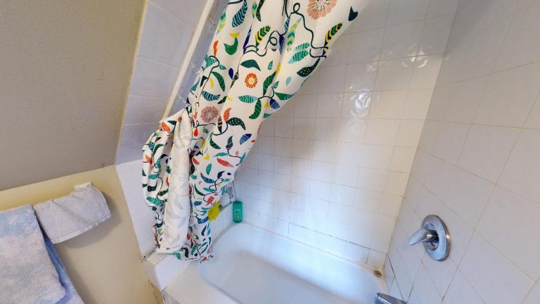 1106 3 Bathroom (2)