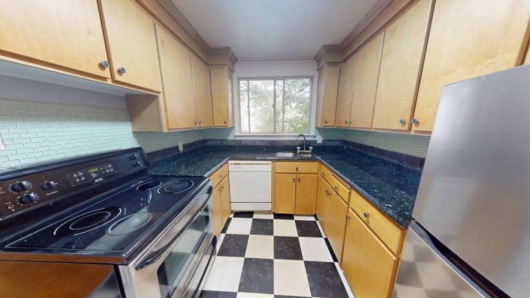 1110 South Park Street Apartment 5 07082025 165238