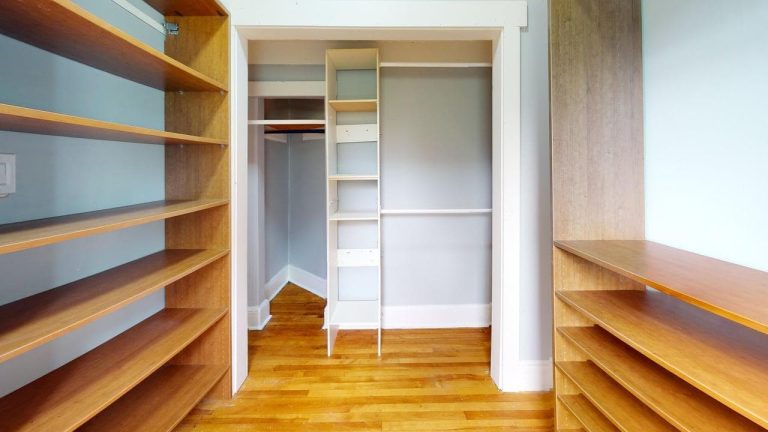 1110 South Park Street Apartment 5 Closet