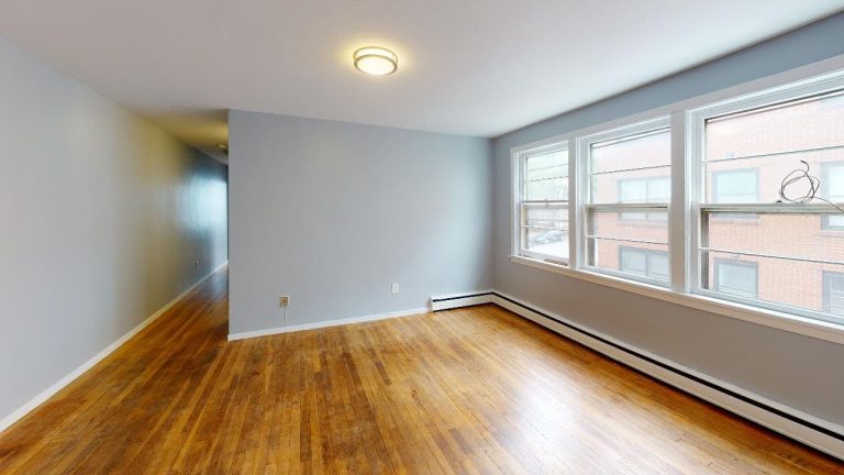 1143 32 Living Room (2)