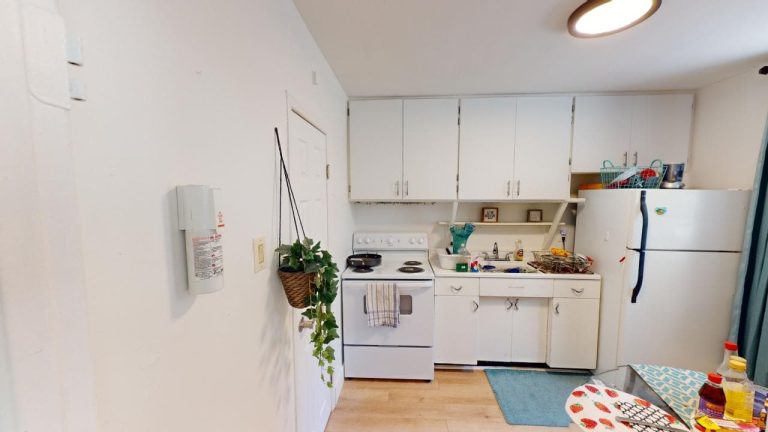 1143 Queen Street Apartment 14 07222024 111110
