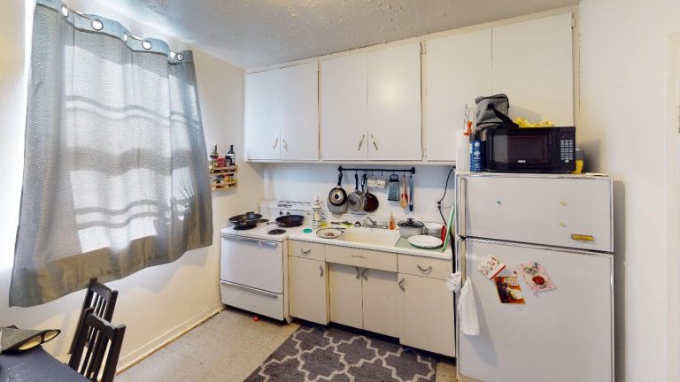 1143 Queen Street Apartment 15 Kitchen