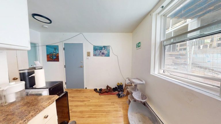 1143 Queen Street Apartment 16 06042025 163430