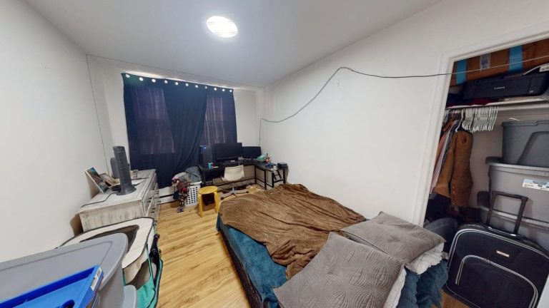 1143 Queen Street Apartment 16 06042025 163542
