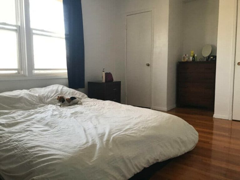 15 6059 Shirley Bedroom