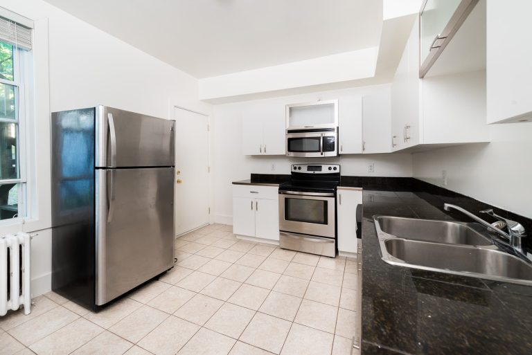 1599 Kitchen