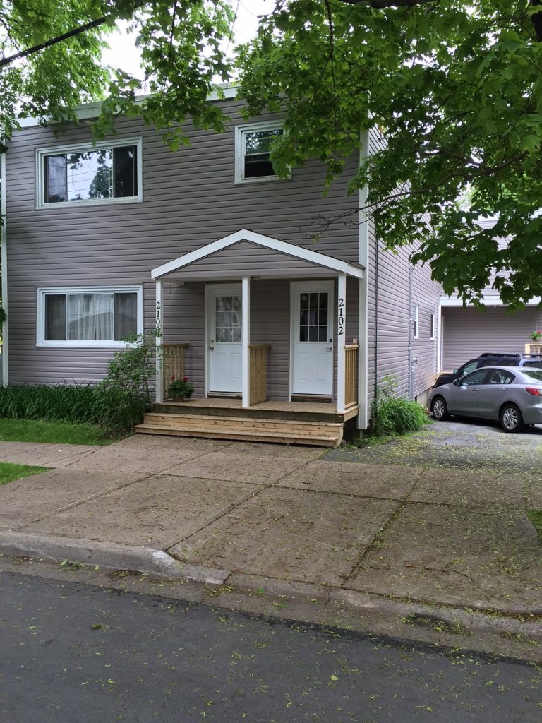 2100 Exterior