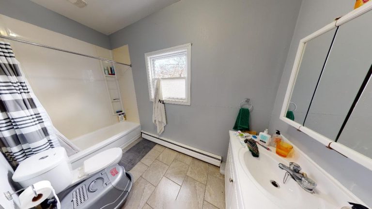 2102 Bathroom