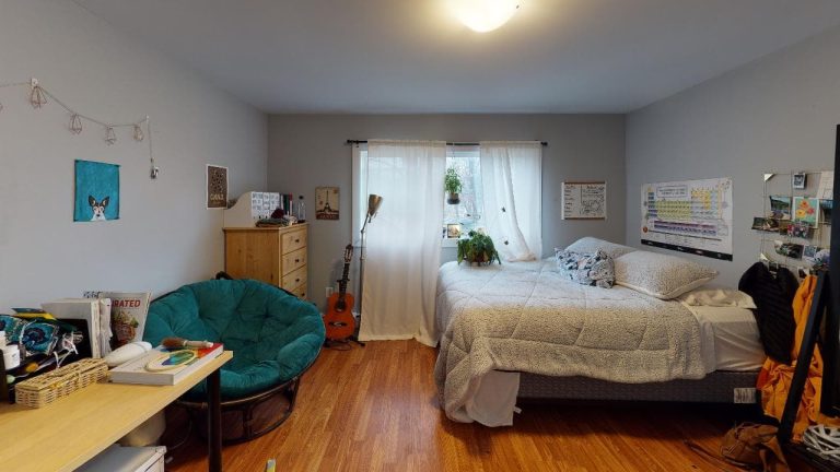 2106 Poplar Street Bedroom(1)