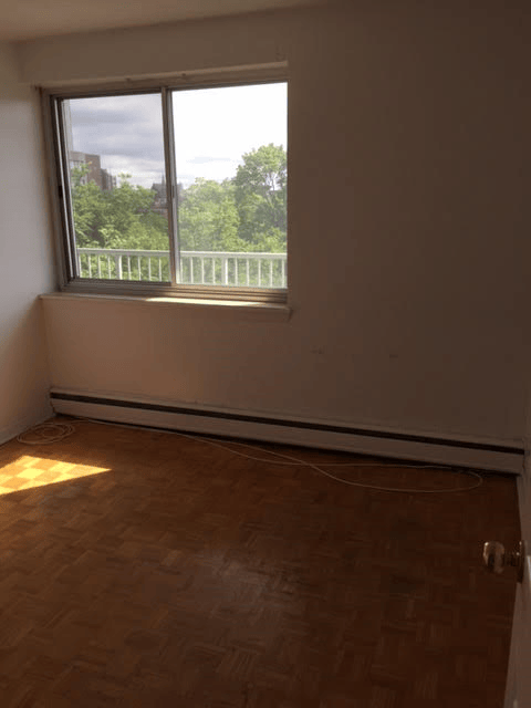 2nd Bedroom 603