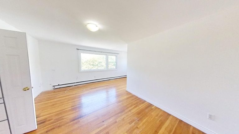 3103 Connaught Avenue Apartment 11 07312021 163538