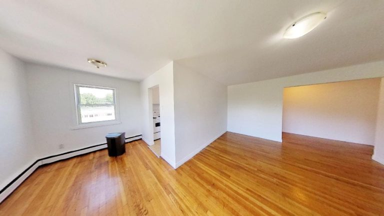 3103 Connaught Avenue Apartment 11 07312021 163551