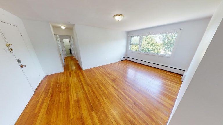 3103 Connaught Avenue Apartment 12 04122023 115637