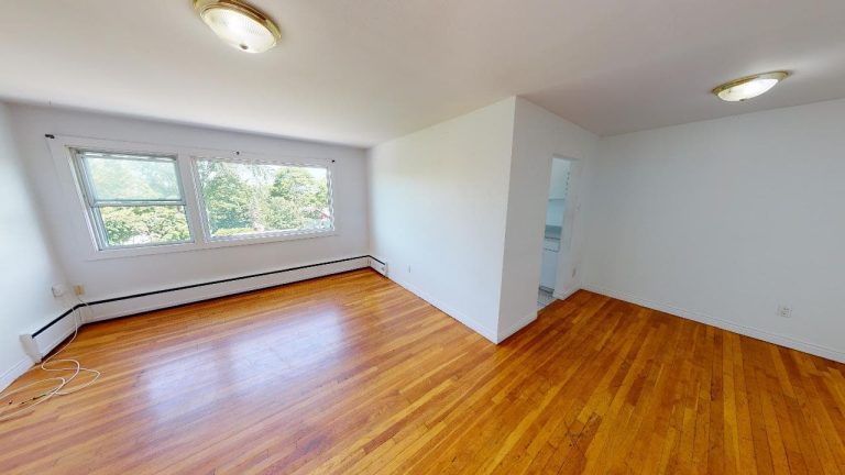 3103 Connaught Avenue Apartment 12 04122023 115715
