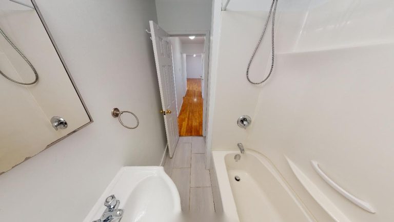 3103 Connaught Avenue Apartment 12 04122023 115841