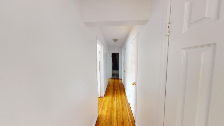3103 Connaught Avenue Apartment 4 07302021 145249