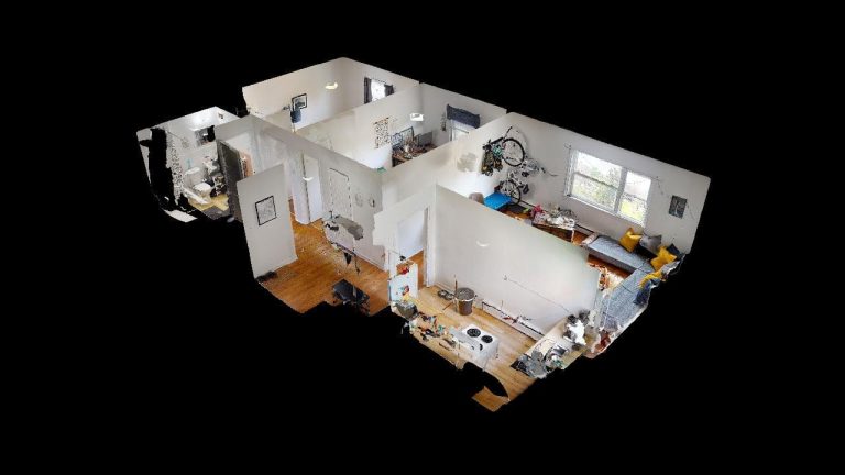 3536 Connaught Dollhouse View