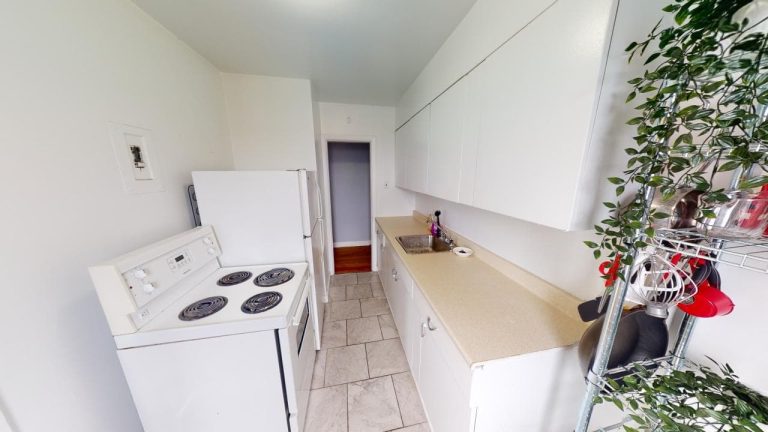 3693 Windsor Street Apartment 9 06182024 162251