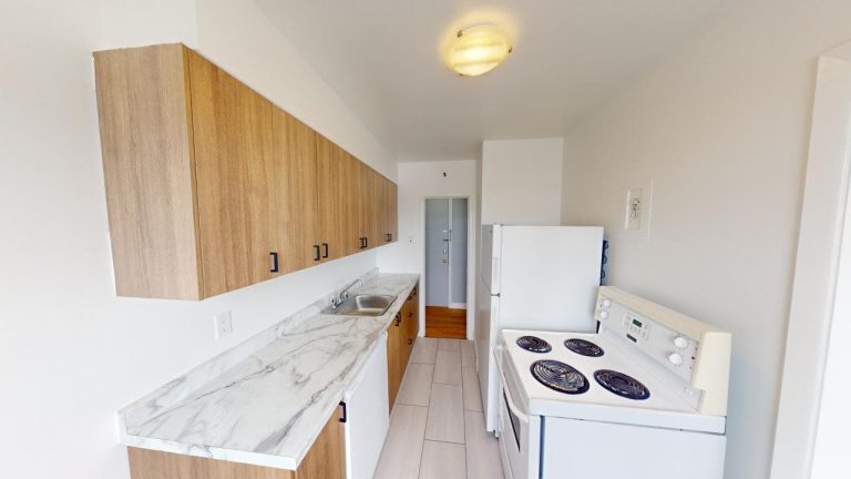 3699 Windsor Street Apartment 10 09012024 181907