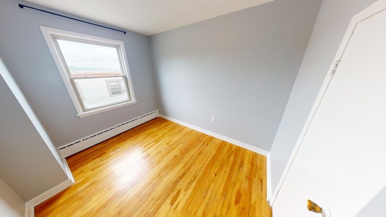 3699 Windsor Street Apartment 10 09012024 182011
