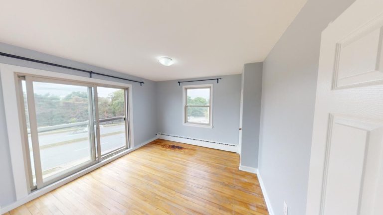 3699 Windsor Street Apartment 10 09012024 182141