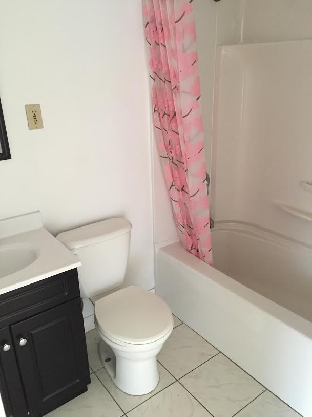 404 Bathroom