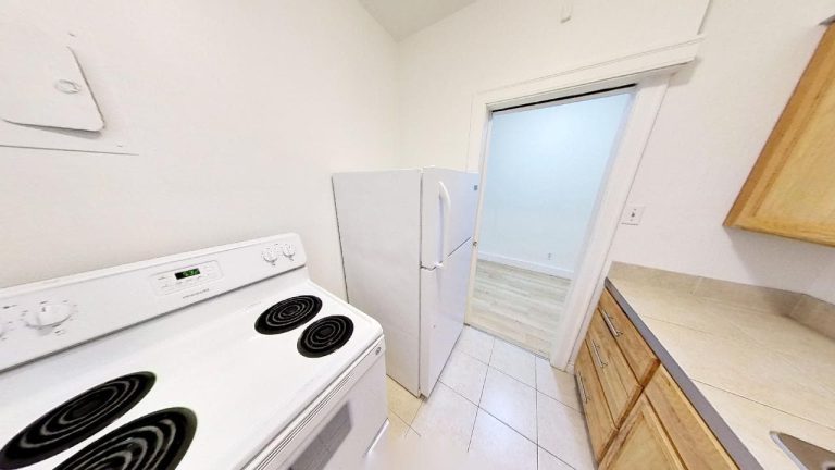 5670 Inglis Street Apartment 1 07312021 155825