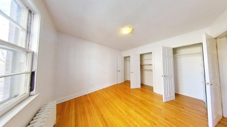 5670 Inglis Street Apartment 10 07312021 160312