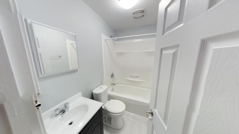 5670 Inglis Street Apartment 12 07312021 160438