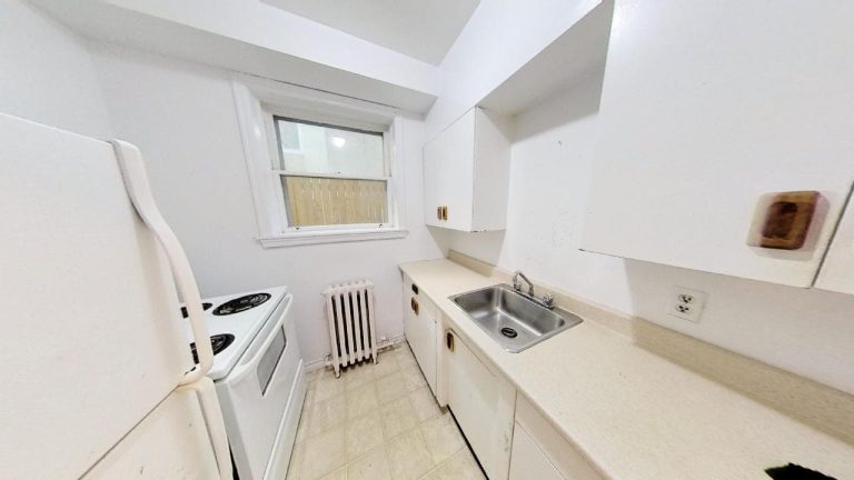 5670 Inglis Street Apartment 2 07312021 160046