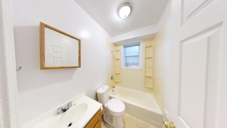 5670 Inglis Street Apartment 2 07312021 160101