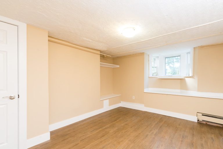 5706 1 Bedroom 1
