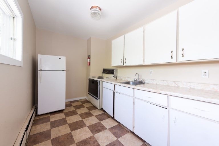 5706 Kitchen