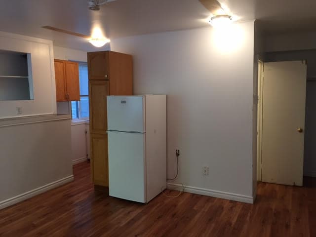 5713 106 Living Space 2