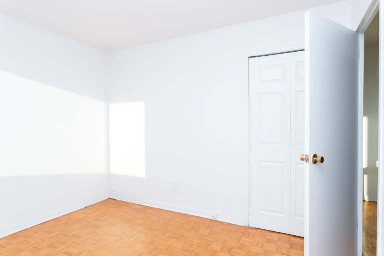 5713 601 Bedroom 1