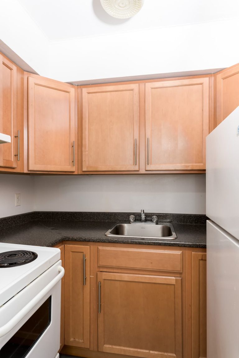 5713 601 Kitchen