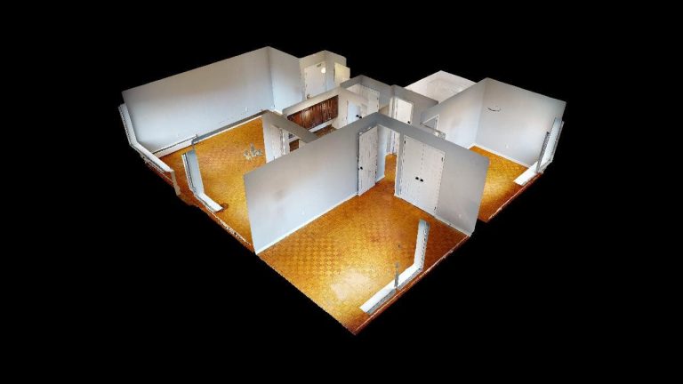 5713 Victoria 606 Dollhouse View