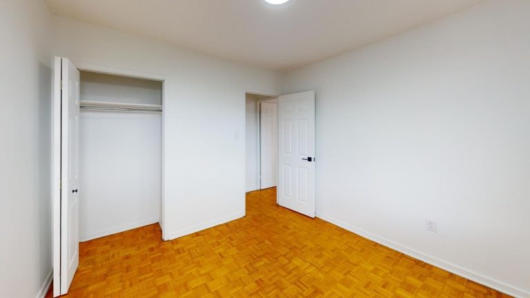 5713 Victoria Rd 605 Bedroom 3