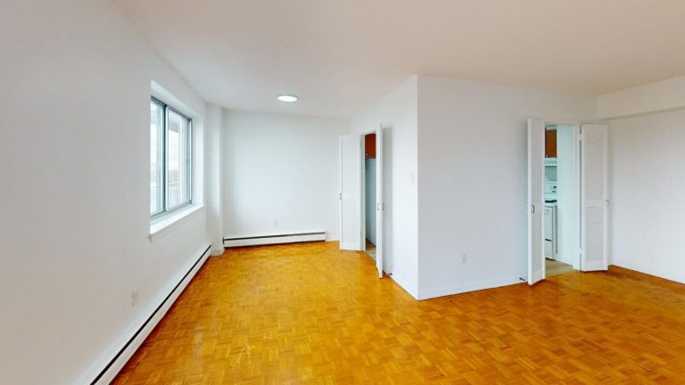 5713 Victoria Rd 605 Living Room 2