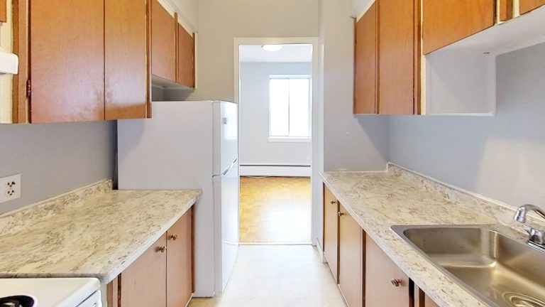 5713 Victoria Road APT 706 Kitchen